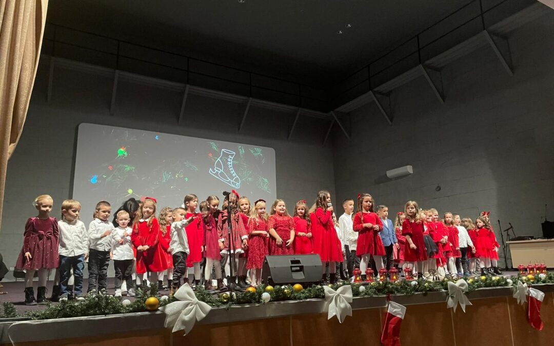 Održana božićna priredba Dječjeg vrtića “Stolac”